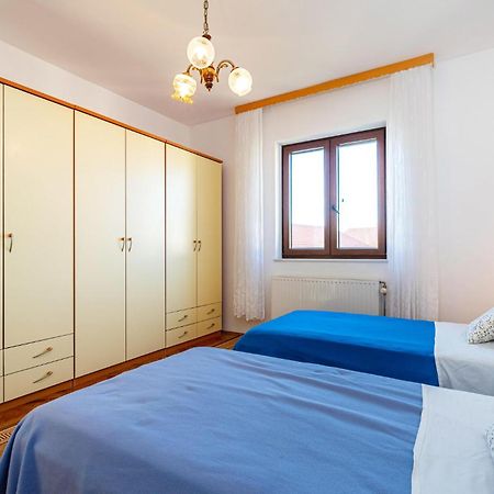 2 Bedroom Cozy Apartment In ซาดาร์ ภายนอก รูปภาพ