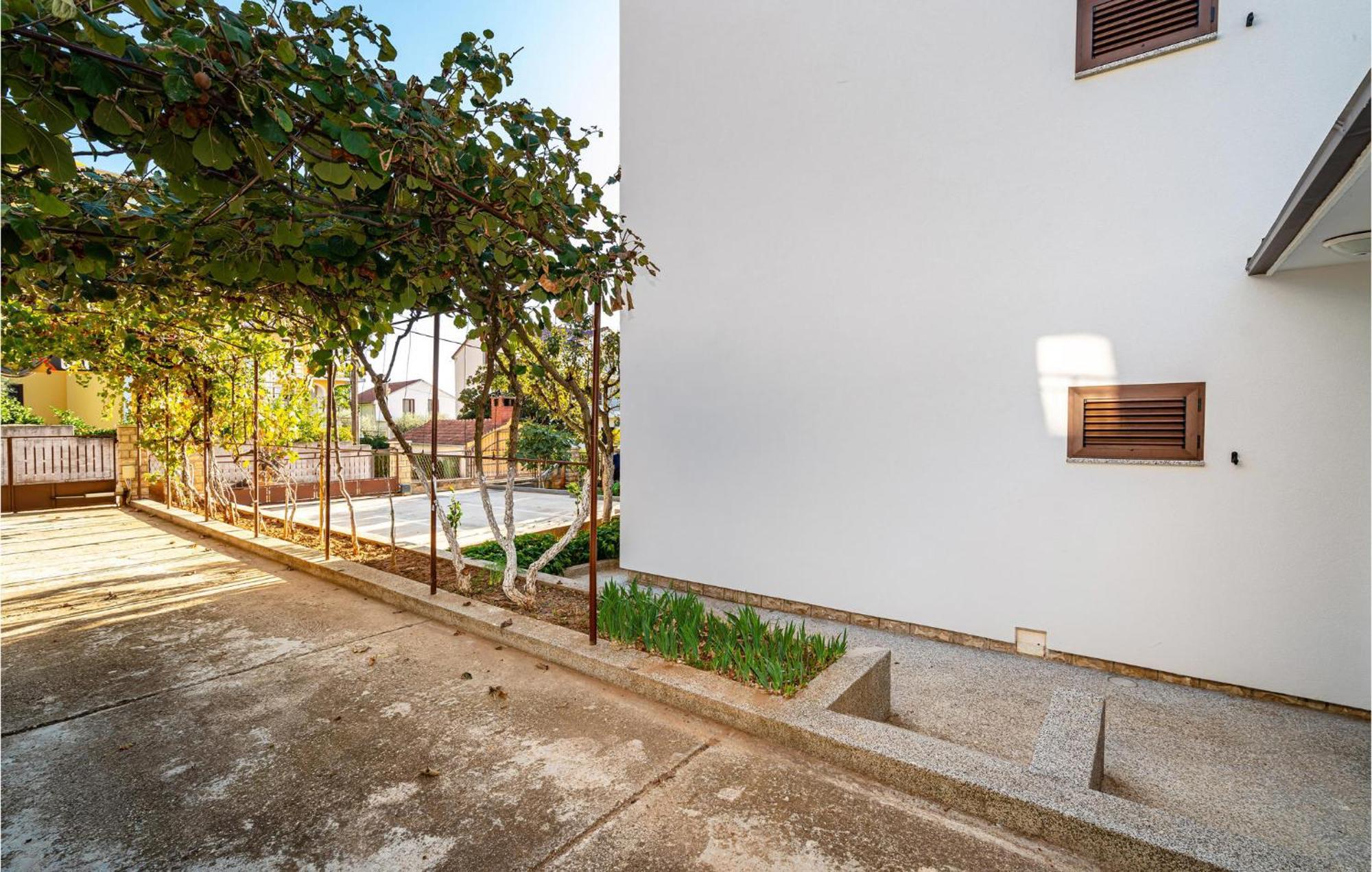 2 Bedroom Cozy Apartment In ซาดาร์ ภายนอก รูปภาพ